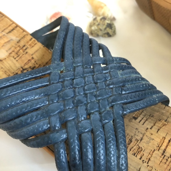 Slip on wedge heel sandals made in Italy - Picture 2 of 3